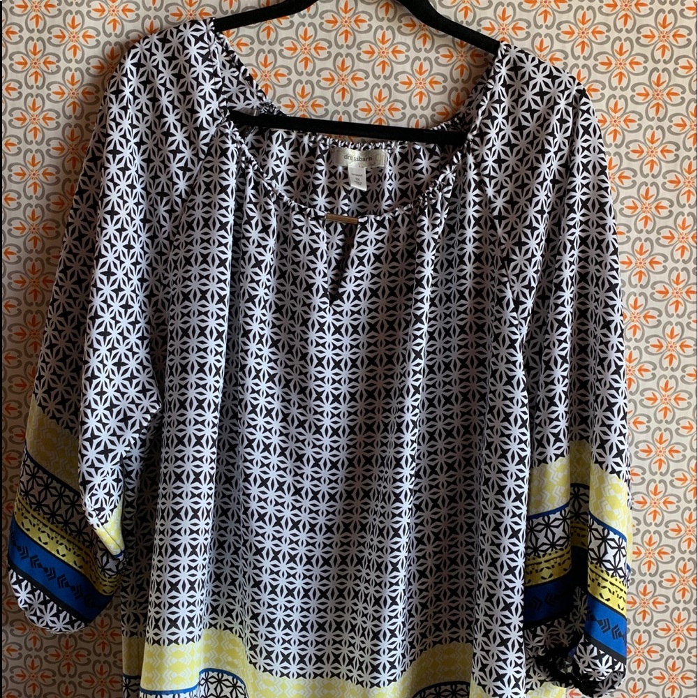 Dress Barn Black and white printed top